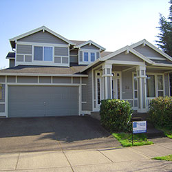 Clackamas - Two Story Home