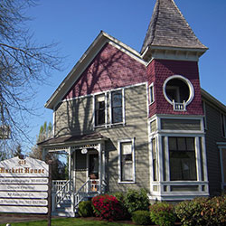 Oregon City, OR - Harkett House